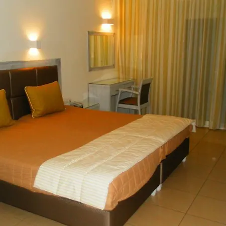 Aparthotel Zafira 2*